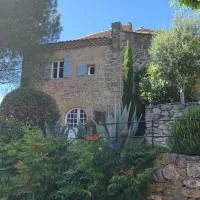 La bastide sous les tours - chambres d'hôtes de charme, hotelli Granessa