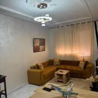 Cozy two bedroom apartment, hotel di Meknès