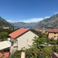 Lana Apartment, hotel a Škaljari