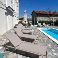 La Perla, khách sạn ở Ičići