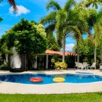 Villa de lujo a 20 mins Buga con Piscina privada, Jacuzzi y BBQ, hotel em Guacarí