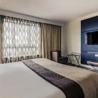 Mercure Cergy Pontoise Centre, хотел в Сержи