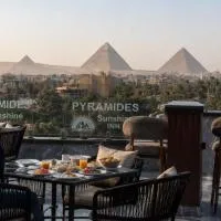 Pyramids Sunshine View, hotel di Giza