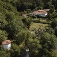 Casa Grande de Covas-Rural Boutique & Agroturismo en la Ribeira Sacra, хотел в Taboada