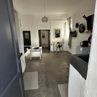 The Grandma's Home, hotel em Serifos Chora