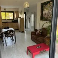 Maison moderne vue sur Albi, hotel di Puygouzon