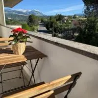 Casa Dulce Casa - Bright flat with balcony 2 baths 2 beds, hotel en Scafa