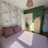 Chambres Chez Maison Stella avec cuisine et terrasse partagée, ξενοδοχείο σε Saint-Georges-dʼOleron