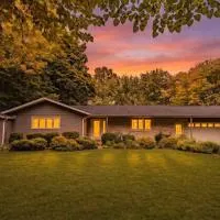 Stunning Ranch in the woods, hotel en Berrien Springs