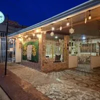 Casa Lilia 10 minutos Aeropuerto Tocumen, hotell i Panama by