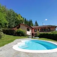 Cascina Bolichin, hotel en Diano dʼAlba