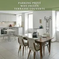 Aux Volets Bleus - Wifi Parking, hotel di Chignin