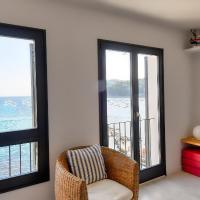 Exclusive front line apartment, Hotel in Calella de Palafrugell