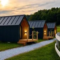 Bela Resort - Glamping, hotell i Motnik