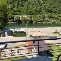 Bratunac에 위치한 호텔 Apartment Zlatna plaža