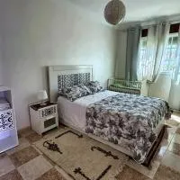 cozy apartment, hotel v mestu Beni Enzar