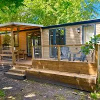 Mobilhome ULTIMATE XXL 6p Mayotte Vacances 5, hotelli kohteessa Biscarrosse