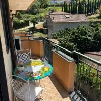 Luxury Apartment nel Cilento - 10 min da Ascea e mare, WiFi & parcheggio, hotel in Castelnuovo Cilento
