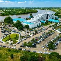 Suntara Wellness Resort & Hotel, hotel i Chachoengsao