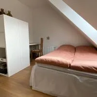 Værelse med eget bad og toilet i nyt rækkehus: Kolding şehrinde bir otel