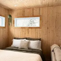 KØZY mini-chalets - Léonides, Hotel in Woburn