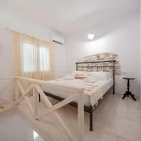 Myron's Samos Stone House – hotel w mieście Palaiókastron