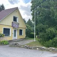 Puuna Öömaja B&B, готель у місті Vihterpalu