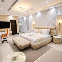 NO 5 Hotel, מלון בלקי