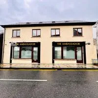 Ambassador House - Central Accommodation with own Private Outdoor Space, hotelli kohteessa Carrick-on-Shannon