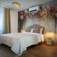 Le Nid Poudré - Suite romantique baignoire îlot، فندق في Saint-Eulien