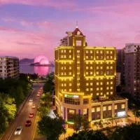 Holiday Inn Express Zhuhai Grand Theater by IHG, hotel di Zhuhai