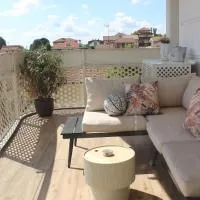 GM House - Appartamento luminoso con grande terrazza vicino Torino，科萊尼奧的飯店