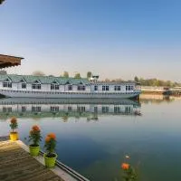 HAYAT Group OF Houseboats, hotel Szrínagarban