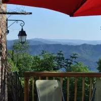 Moissac-Vallée-Française에 위치한 호텔 Gîte du Grand Sourel, sa vue et son jardin