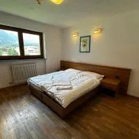 Hotel du Foyer Brusson: Brusson şehrinde bir otel