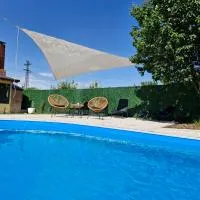 Diamond House Rent -vikendica sa privatnim bazenom, хотел в Beška