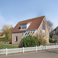 Bungalow in Breskens near Lighthouse & Beach, hotel en Breskens