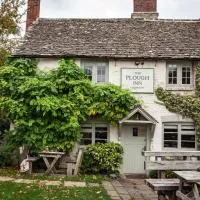 The Plough Inn, hotel en Little Faringdon