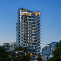 Bassac Signature Experience Modern City Living with Infinity Pool and Rooftop Dinning, hotel a Phnom Penh