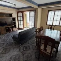 Altos de Belgrano Suites, hotel din Tarija