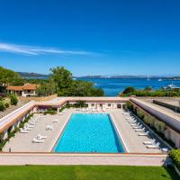 Baja Sardinia Sea View And Pool B, hotel v Baja Sardinia