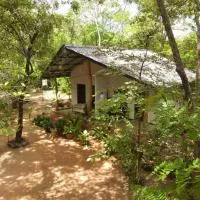 Joy Land Resort, hotel di Habarana