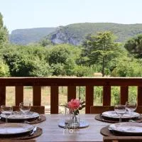 Tente belle vue avec piscine, hotel u gradu 'Vallon-Pont-dʼArc'