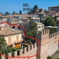 Cà La Terrazza - DENTRO IL BORGO STORICO, hotel v destinácii Gradara