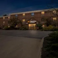 Suburban Studios Copley Akron West, hotel en Copley