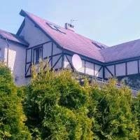 u Bozeny pokoje, hotel u gradu Dźwirzyno