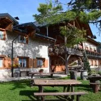 Rifugio Predaia Ai Todes'ci, hotel u gradu Tres