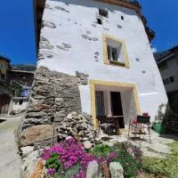 Casa Piazzo Due، فندق في Brusio