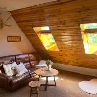 Riviera Lodge II، فندق في ألو