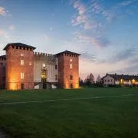 Suite Tolcinasco - Golf con piscina vicino Humanitas e IEO, отель в городе Пьеве-Эмануэле